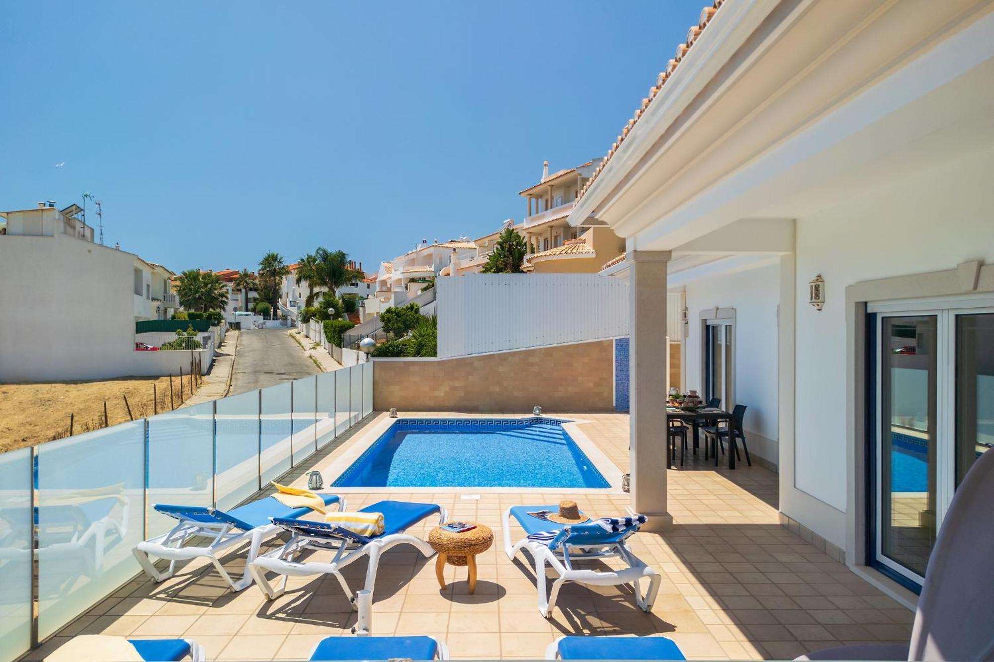 Villa Sunflower By Ocvillas